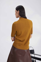 Load image into Gallery viewer, Ribbed-detail knit top